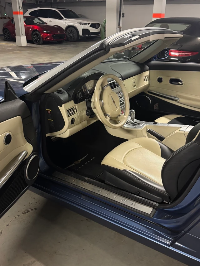 2005 Chrysler Crossfire, blau, 46.700 km, Import Kanada — Foto 4 z 5