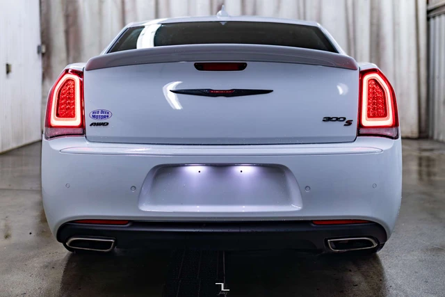 2022 Chrysler 300 300S AWD Leather Roof Nav BCam, weiß, 96.708 km, Import Kanada — Foto 9 z 20