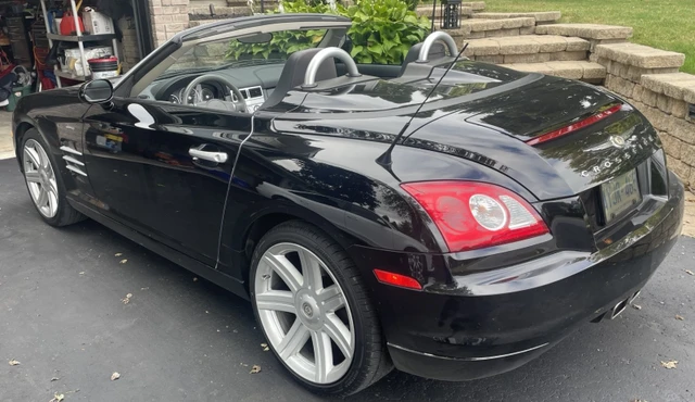 2005 Chrysler Crossfire Limited, schwarz, 87.875 km, Import Kanada — Foto 2 z 5