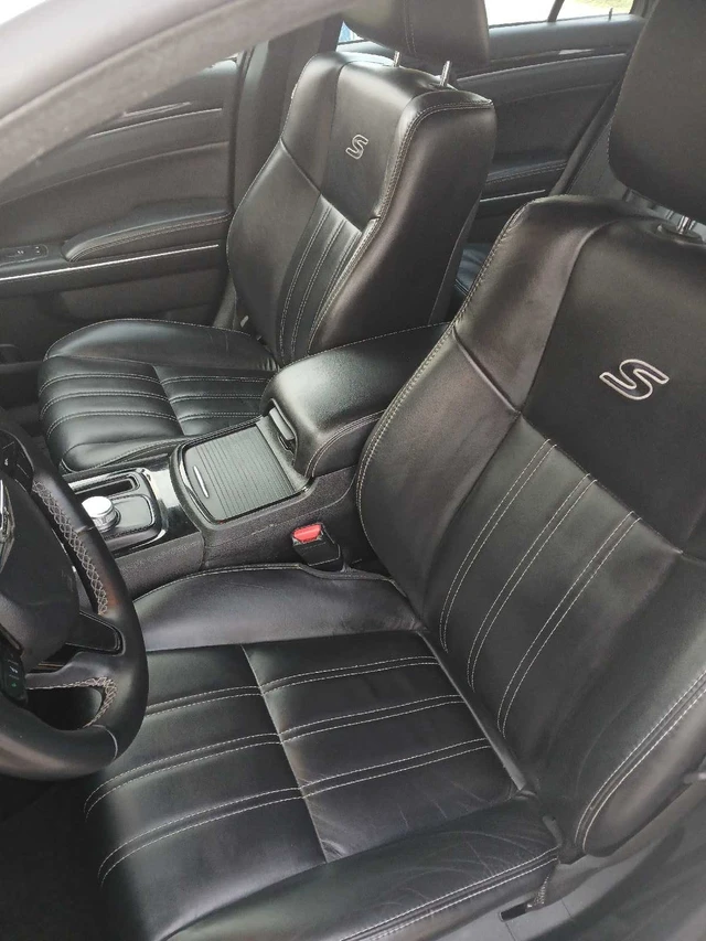 2018 Chrysler 300, weiß, 156.243 km, Import Kanada — Foto 5 z 5