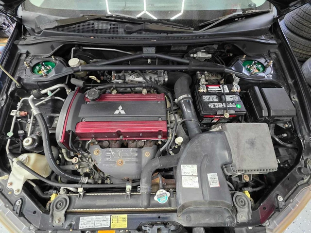 2005 Mitsubishi Evolution, schwarz, 92.000 km, Import Kanada — Foto 4 z 5