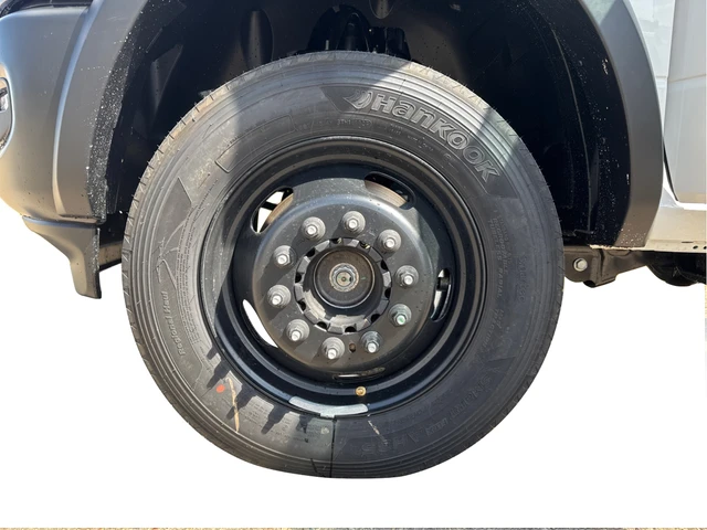 2026 RAM Tradesman, weiß, 30 km, Import Kanada — Foto 10 z 13