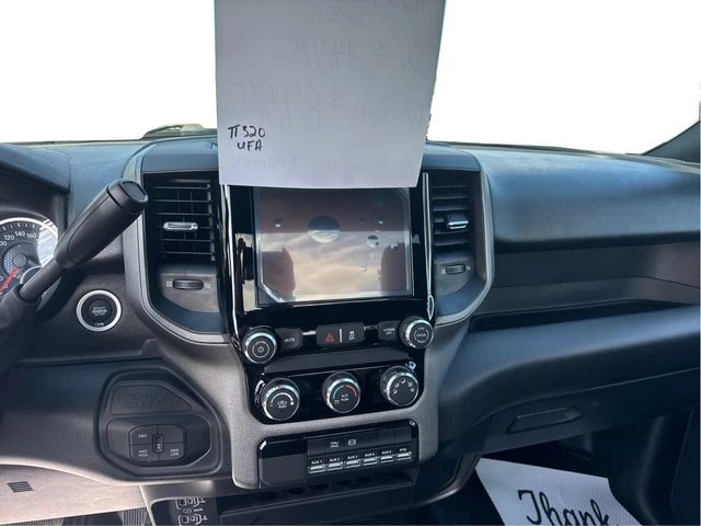 2026 RAM Tradesman, weiß, 30 km, Import Kanada — Foto 11 z 13