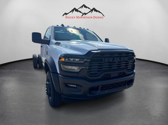 2026 RAM Tradesman, weiß, 30 km, Import Kanada — Foto 7 z 13