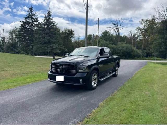 2014 Dodge Ram1500, 227.000 km, Import Kanada — Foto 1