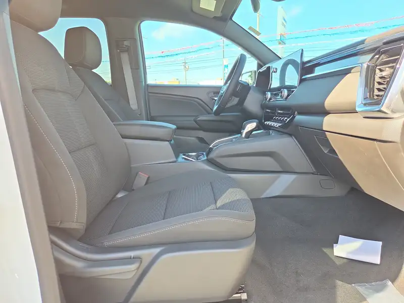 2026 GMC Canyon Elevation, weiß, 0 km, Import Kanada — Foto 9 z 12