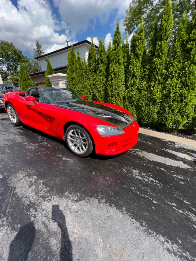 2005 Dodge Viper, rot, 15.000 km, Import Kanada — Foto 1