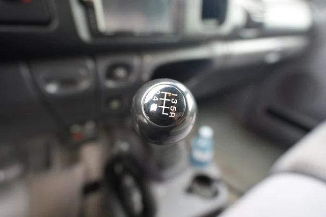 2001 Dodge Ram2500 Manual, silber, 280.000 km, Import Kanada — Foto 3 z 3