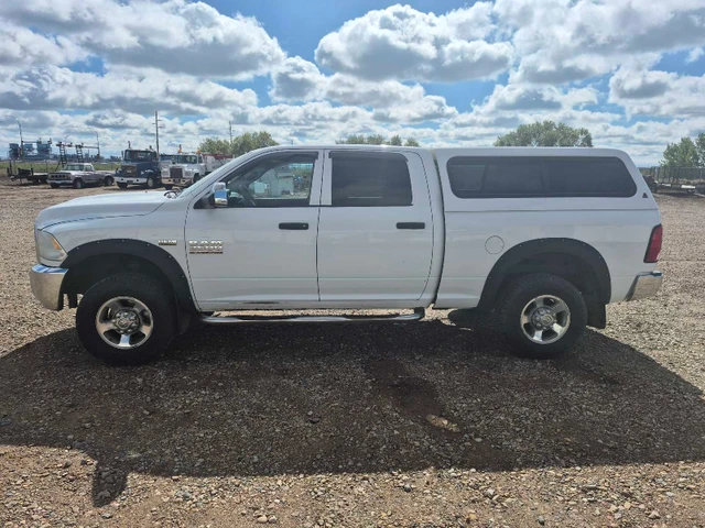 2013 Dodge Ram2500, 317.000 km, Import Kanada — Foto 1