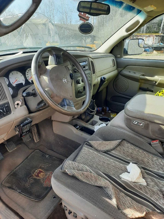 2004 Dodge Ram3500, 1.234 km, Import Kanada — Foto 4 z 5