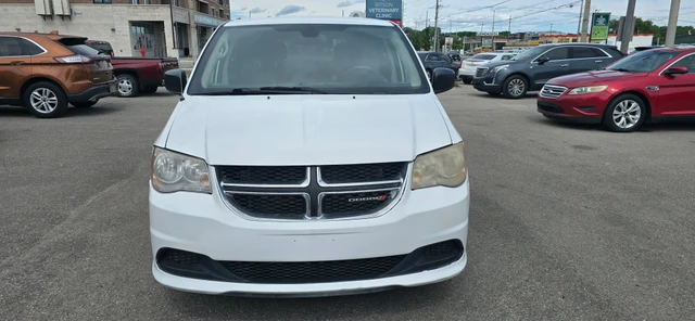 2020 Dodge Grand Caravan SE, weiß, 113.270 km, Import Kanada — Foto 2 z 5