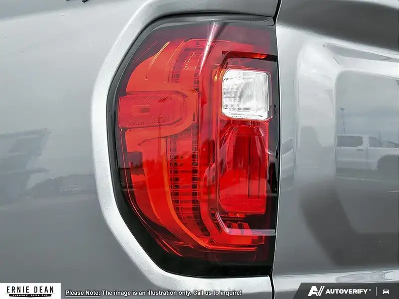 2026 GMC Canyon Elevation, silber, 0 km, Import Kanada — Foto 10 z 12