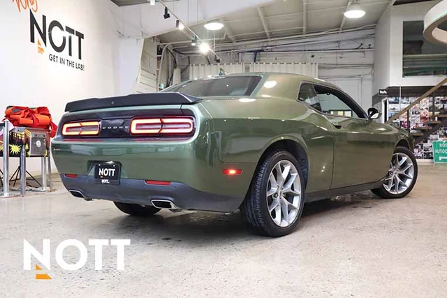 2023 Dodge Challenger SXT, 13.131 km, Import Kanada — Foto 5 z 20