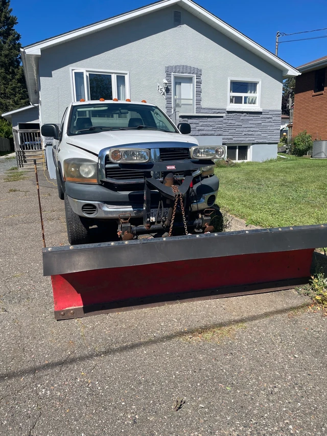 2009 Dodge Ram2500, 122.000 km, Import Kanada — Foto 2 z 3