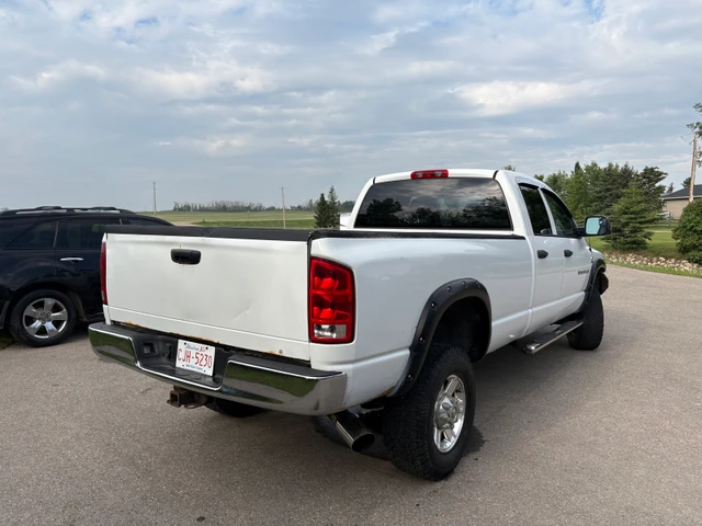 2006 Dodge Ram3500, 267.000 km, Import Kanada — Foto 4 z 5