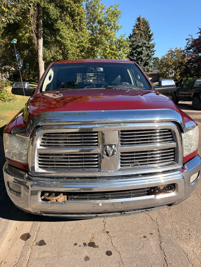 2011 Dodge Ram2500 Laramie, 231.500 km, Import Kanada — Foto 1