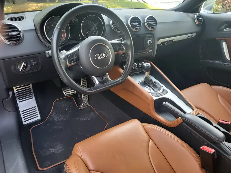 2014 Audi TTS 2.0T, weiß, 122.443 km, Import Kanada — Foto 6 z 7