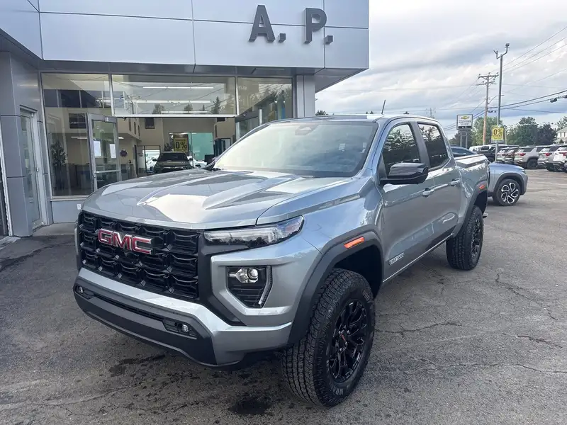 2026 GMC Canyon ELEVATION, Sterling Metallic, 0 km, Import Kanada — Foto 1