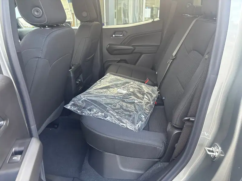2026 GMC Canyon ELEVATION, Sterling Metallic, 0 km, Import Kanada — Foto 8 z 12