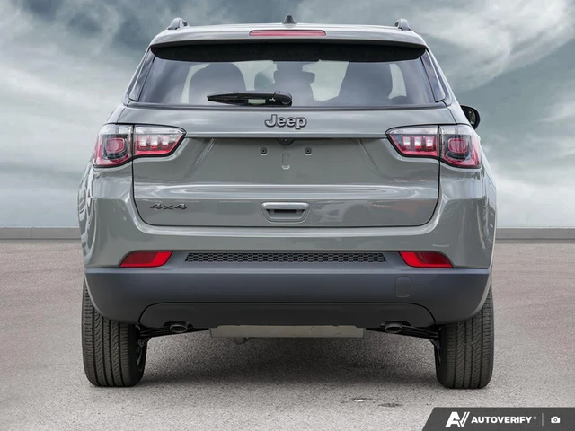 2026 Jeep Compass Altitude, grau, 11 km, Import Kanada — Foto 5 z 5