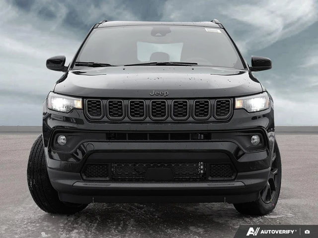 2026 Jeep Compass Altitude, schwarz, 10 km, Import Kanada — Foto 2 z 5