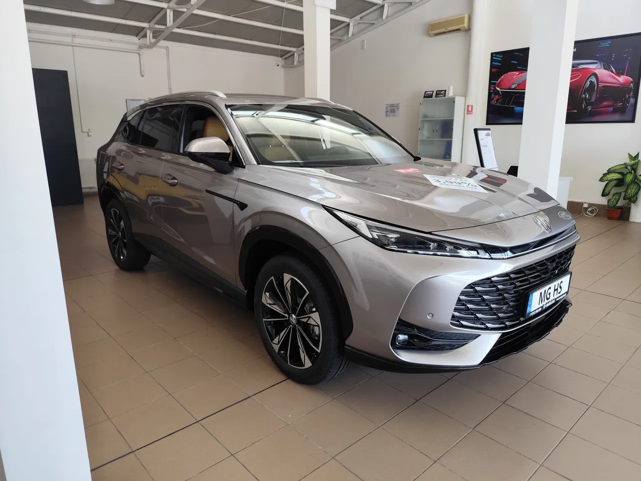 2025 MG HS, 3 km, Rumänien — Foto 1
