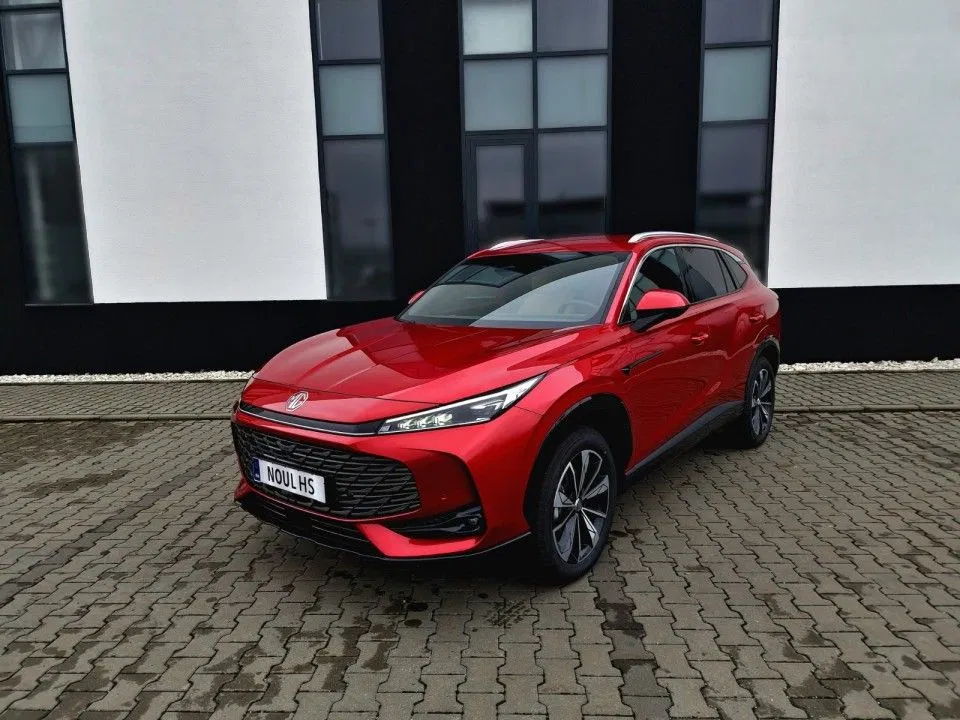 2026 MG HS, 1 km, Rumänien — Foto 1