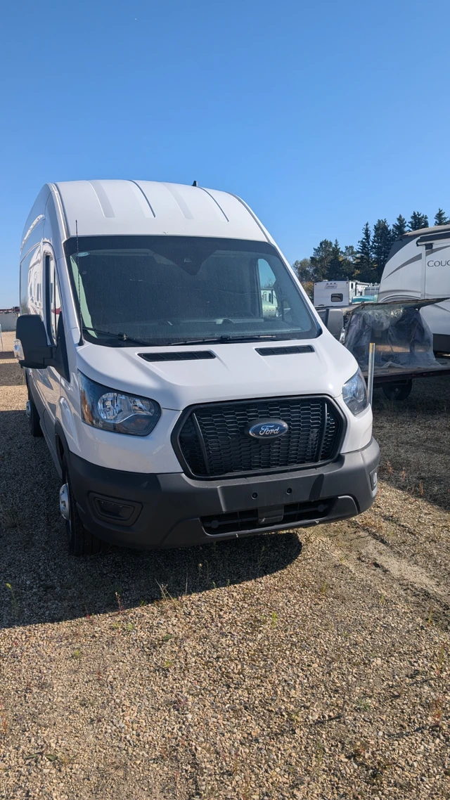 2025 Ford Transit, weiß, 537 km, Import Kanada — Foto 1