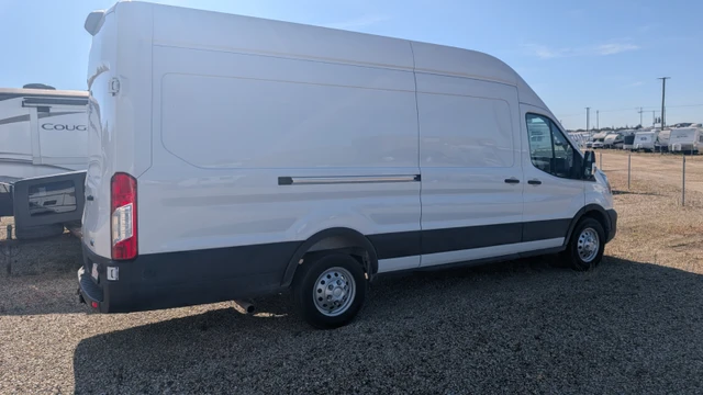2025 Ford Transit, weiß, 537 km, Import Kanada — Foto 2 z 5