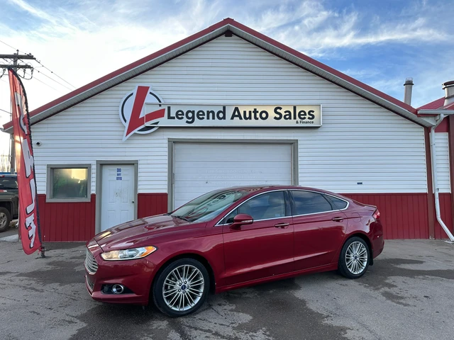 2015 Ford Fusion SE, rot, 153.356 km, Import Kanada — Foto 1