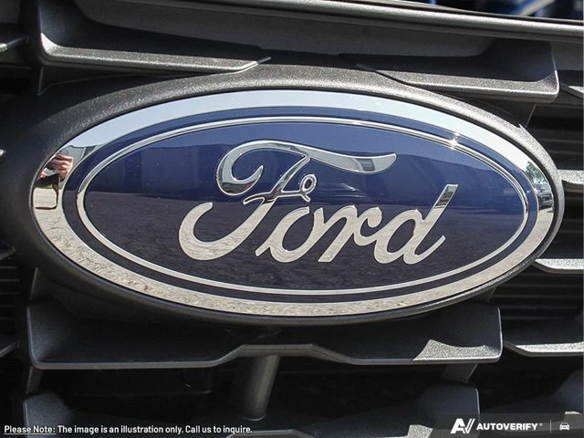 2025 Ford Escape Active, weiß, 62.703 km, Import Kanada — Foto 8 z 9