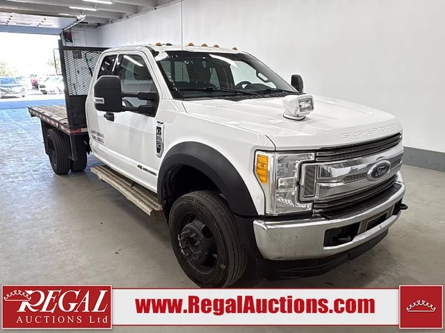 2017 Ford F550, weiß, 265.266 km, Import Kanada — Foto 2 z 5