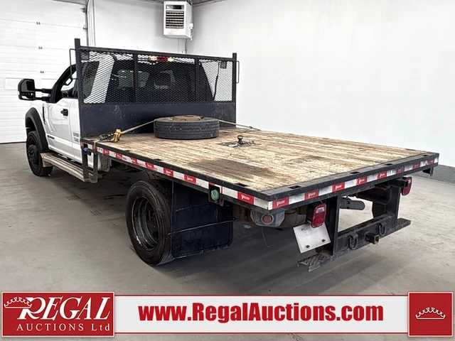 2017 Ford F550, weiß, 265.266 km, Import Kanada — Foto 4 z 5