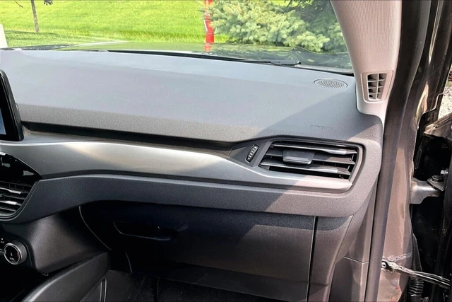 2025 Ford Escape Active, grau, 51.524 km, Import Kanada — Foto 16 z 20