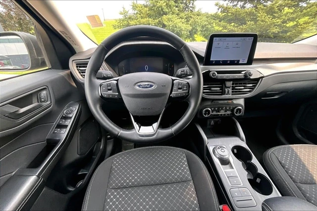 2025 Ford Escape Active, grau, 51.524 km, Import Kanada — Foto 5 z 20