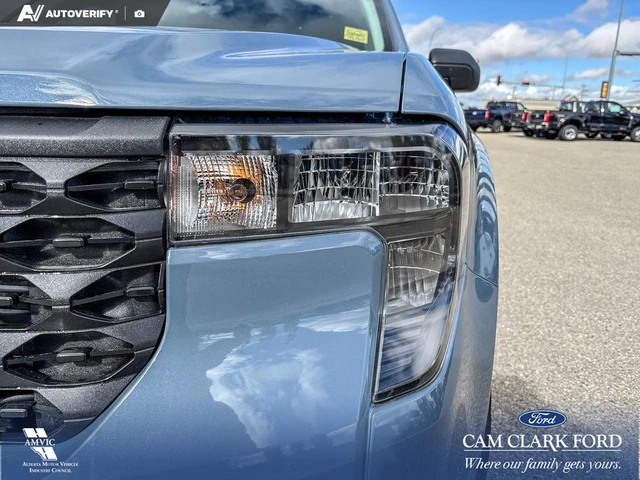 2026 Ford Maverick XLT, blau, 5 km, Import Kanada — Foto 8 z 20