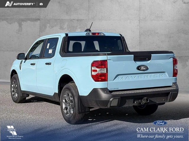 2026 Ford Maverick XLT, blau, 15 km, Import Kanada — Foto 4 z 20