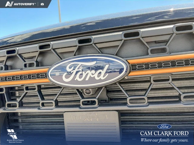 2026 Ford Maverick Tremor, schwarz, 26 km, Import Kanada — Foto 9 z 20