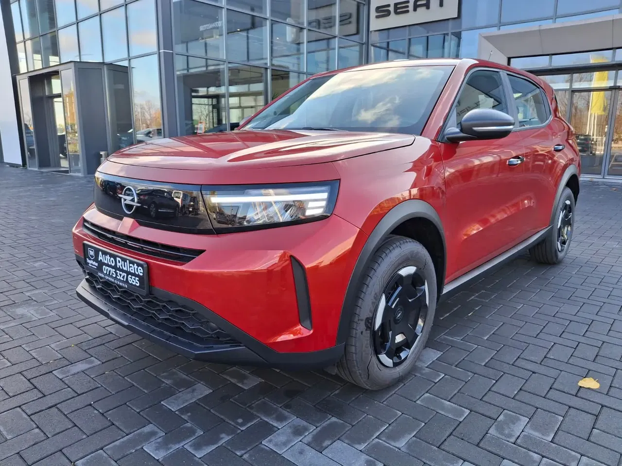 2025 Opel Frontera, 12.000 km, Rumänien — Foto 1