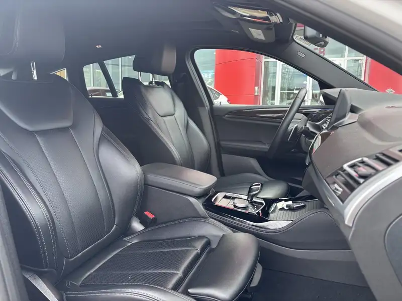 2025 BMW X4 Crash Avoidance Remote Start, weiß, 32.746 km, Import Kanada — Foto 12 z 12