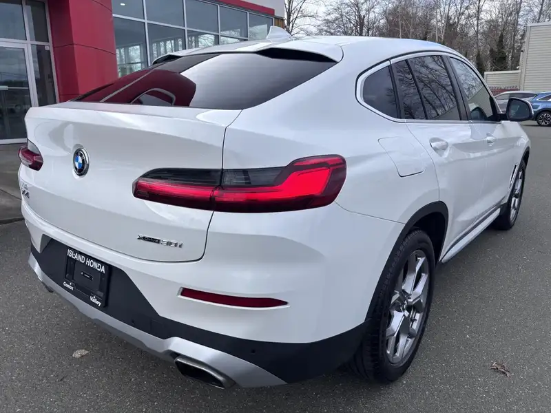 2025 BMW X4 Crash Avoidance Remote Start, weiß, 32.746 km, Import Kanada — Foto 9 z 12