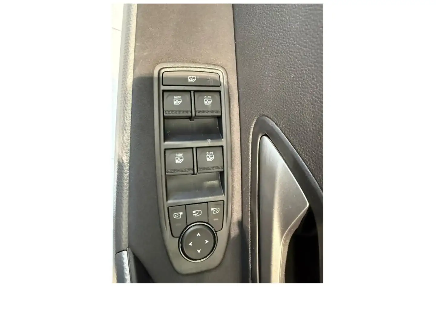 2026 Dacia Duster, 2 km, Deutschland — Foto 10 z 12