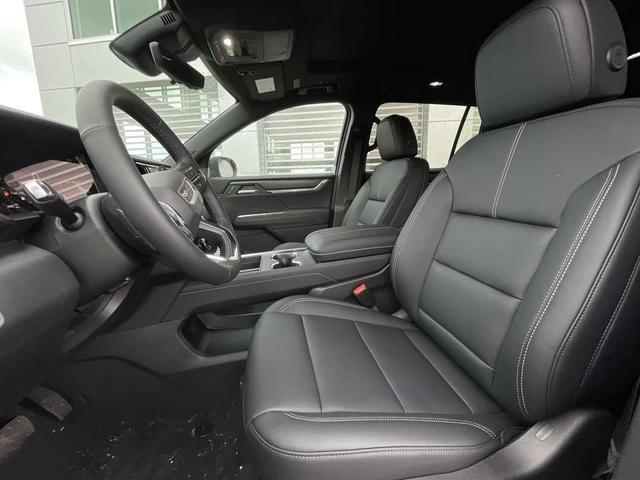 2027 GMC Acadia Elevation, schwarz, Import Kanada — Foto 13 z 20
