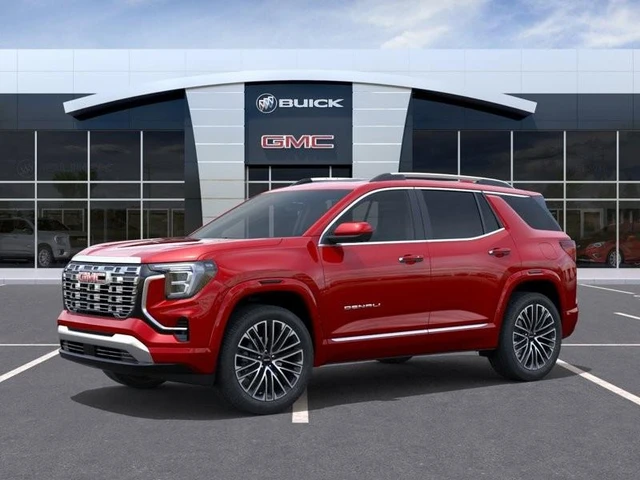 2027 GMC Terrain Denali, rot, 7 km, Import Kanada — Foto 2 z 5