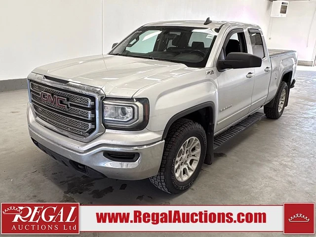 2019 GMC SIERRA, silber, 222.230 km, Import Kanada — Foto 1