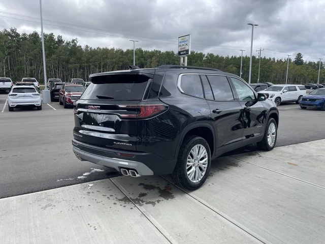 2027 GMC Acadia Elevation, schwarz, 6 km, Import Kanada — Foto 9 z 20