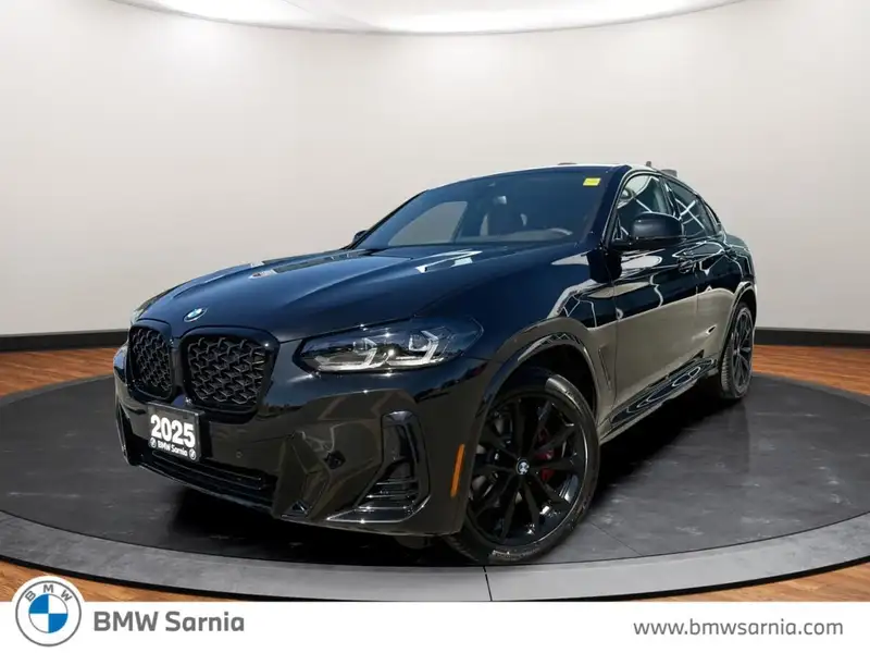 2025 BMW X4 xDrive30i, schwarz, 19.976 km, Import Kanada — Foto 1
