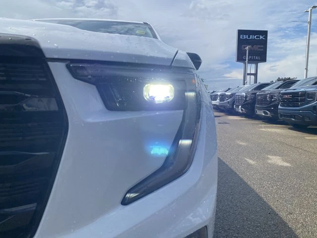 2026 GMC Acadia Elevation, weiß, 5 km, Import Kanada — Foto 10 z 20