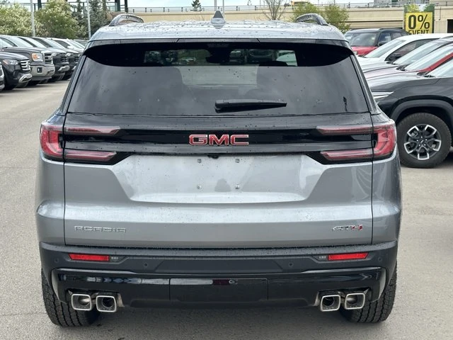 2026 GMC Acadia AT4, grau, 4 km, Import Kanada — Foto 5 z 20