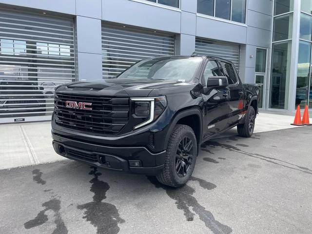 2026 GMC Sierra 1500 Elevation, schwarz, 1 km, Import Kanada — Foto 4 z 20